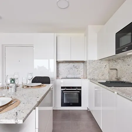 Apartment Luxueux - Parking Prive - Piscine - Cc *