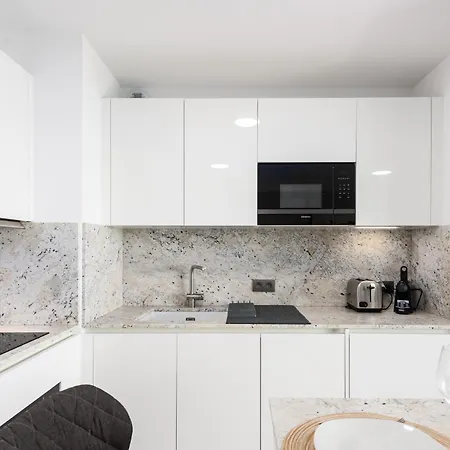 Apartment Luxueux - Parking Prive - Piscine - Cc *